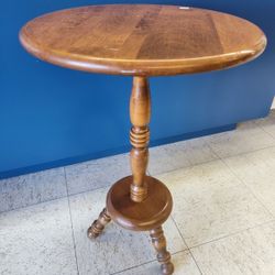 Ethan Allen Side Table 