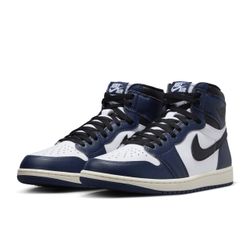 Nike Air Jordan 1 Retro High OG – Midnight Colorway (Size 6.5)