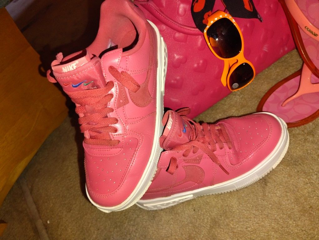 Besty Johnson Purse,Coach Sandal And Nike shoes