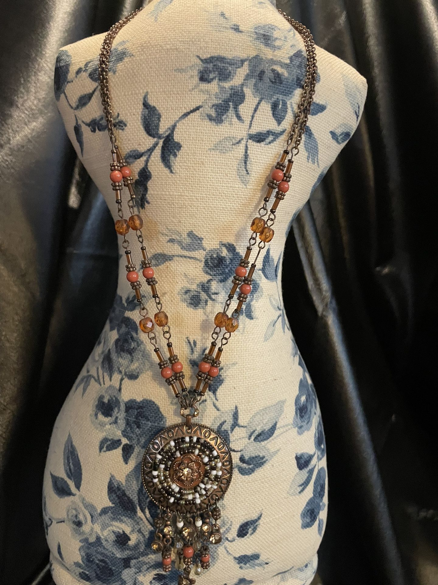 Avon Earthtone Fringed Necklace