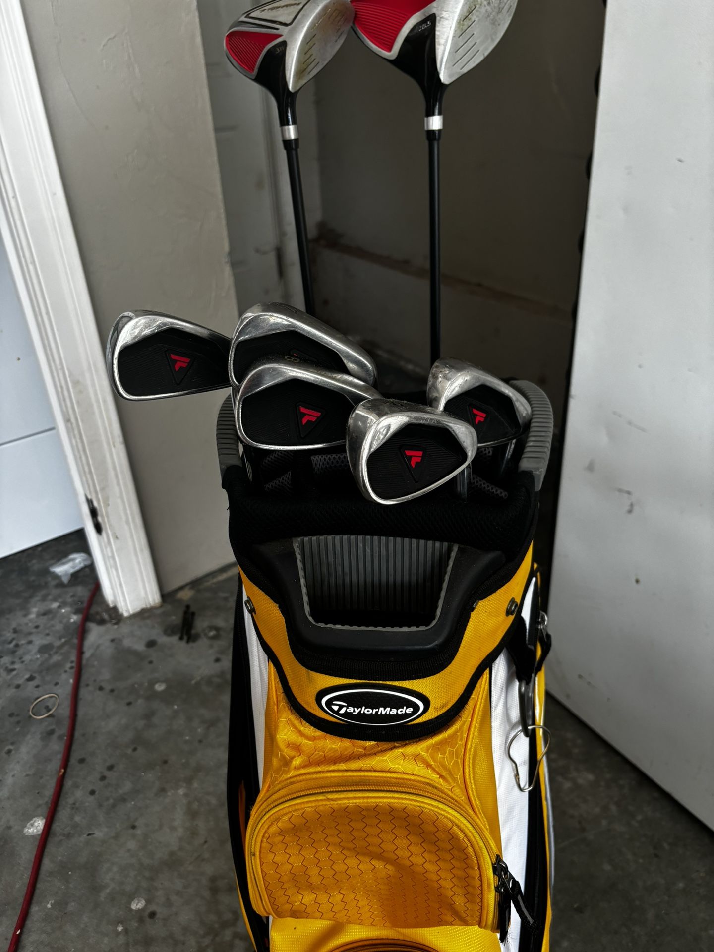 Top Flite Irons Taylor Made Used Cart Bag(yellow)