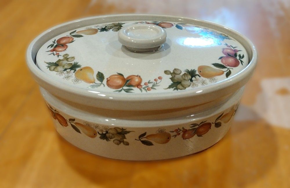 Wedgwood Quince 2.5 Qt Baking Casserole Dish Set With Lids