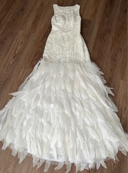 Exclusive Wedding Dress Feathers Italy Fashion Glamorous like New