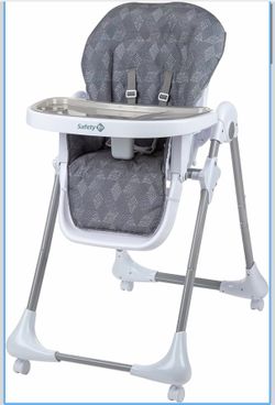Safety 1st Grow and Go 3-in-1 High Chair - Open Box