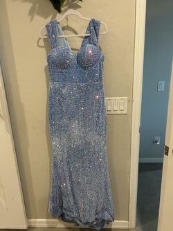 Women’s party dresses