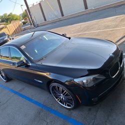 2012 BMW 750I