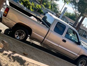 2009 GMC Truck