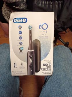 Oral -B  Toothbrush