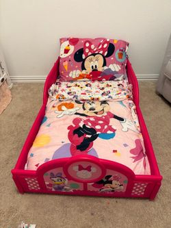 Minnie mouse toddler bed