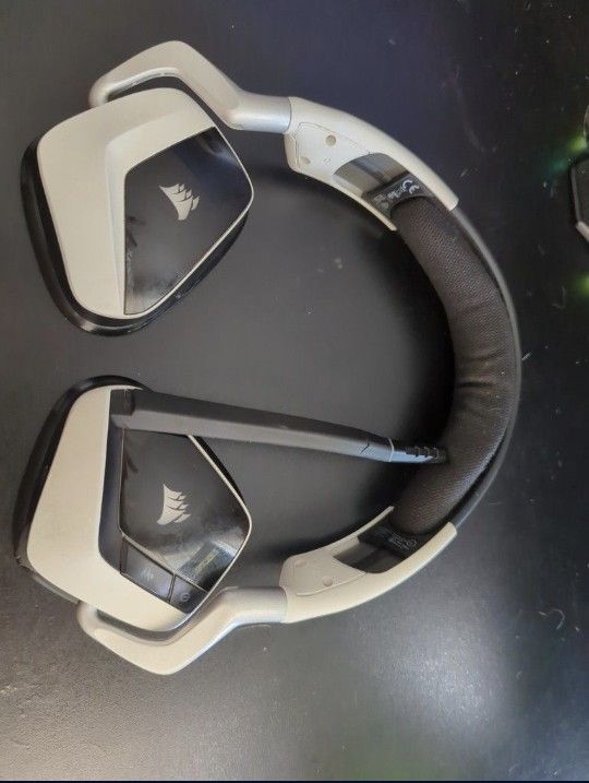 Corsair White VOID ELITE Wireless