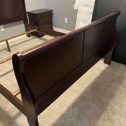Queen Sleigh Bed-Dresser and Nightstand- Cherry Finish