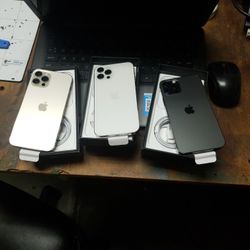 I Phone 12 Pro 256 GB open Box 