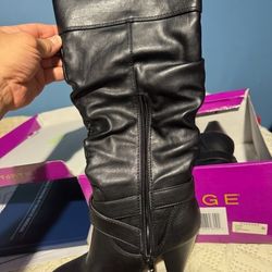 6.5 Women's Rampage Boots New