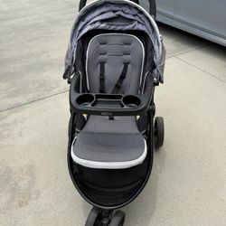 Graco Stroller with Snack Tray (Great condition)