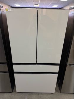 Samsung Bespoke White Glass Refrigerator - Counter Depth