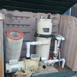 POOL PUMP SYSTEM AND COVER