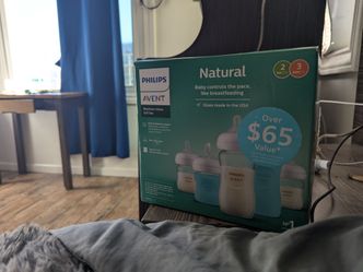 NEW Philips Avent Glass Baby Bottle Gift Set