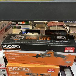 RIDGID 18V SubCompact Brushless Cordless One-Handed Reciprocating Saw (Tool Only)