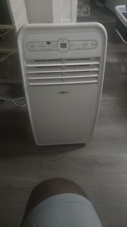 PORTABLE AIR CONDITIONER