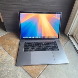 MacBook Pro 15" i9 32GB RAM 2tb SSD 100% batteryhealth | Adobe, Final Cut,Logic, Office Best Offer