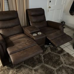 Couches Like New