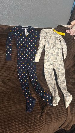 Set de dos Mamelucos nuevos para Niña talla 4 T marca old navy