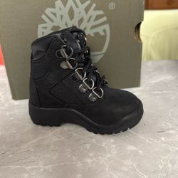 TIMBERLANDS.    .  SIZE  5 M.  TODDLER BOOTS 