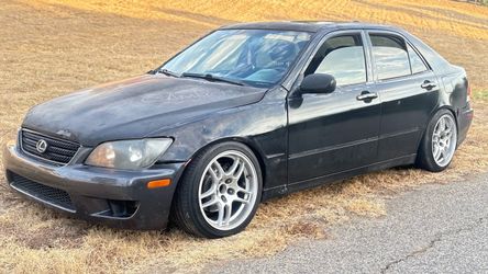 2002 Lexus IS300