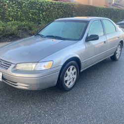 1999 Toyota Camry