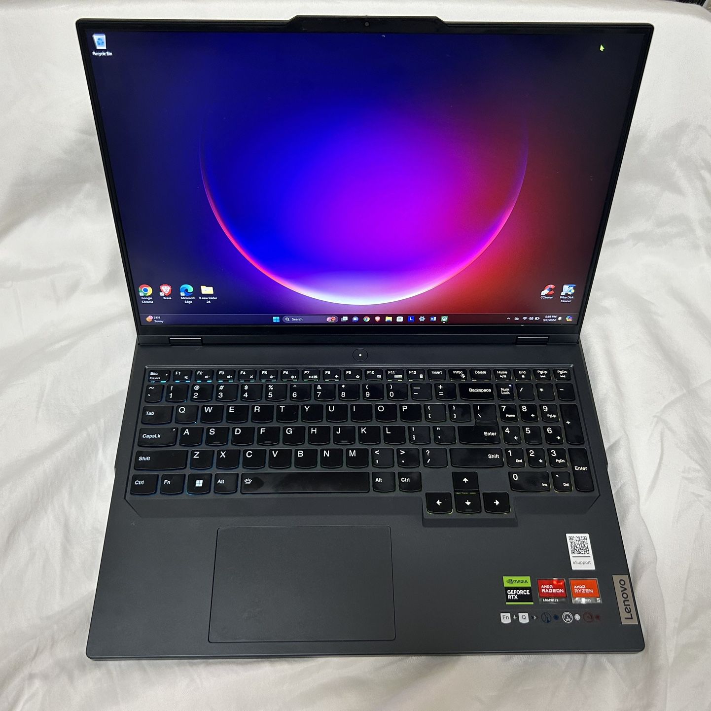 Gaming Laptop Legion Pro 5 Gen 8 AMD (16’) With RTX 4050