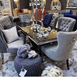 Beautifull And Elegant Dinner Table Set 