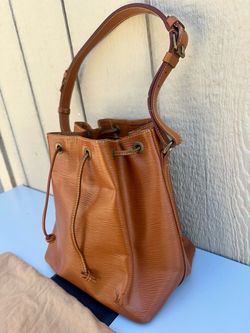 Make offer Vintage women’s bag purse w COA