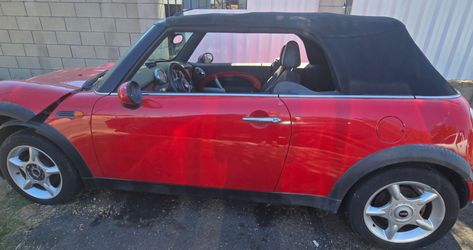 '05 Mini Cooper priced to sell fast