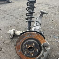 2018 infinity Q50 right front suspension $250