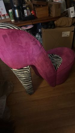 Pink high heel chair