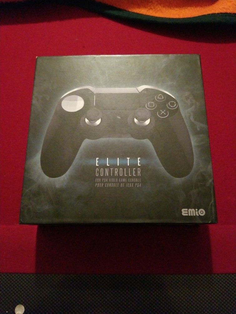 PS4 elite controller EMI O brand New interchangeable buttons Awesome