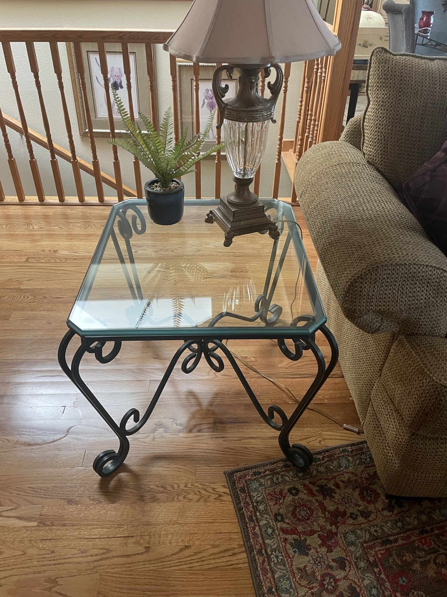 Elegant End Table