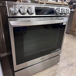 6.3 Cu. Ft. Smart Slide-In Electric Induction True Convection Range with Air Fry - PrintProof Stainless Steel, New ( $50 Down Payment With Finance )