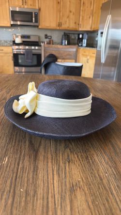 Hats in the Belfry Navy Blue Straw Boater Hat - Cream Satin Bow - Like New