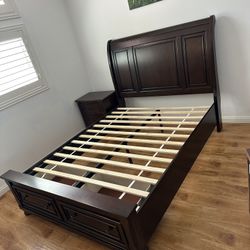 Queen Bed 