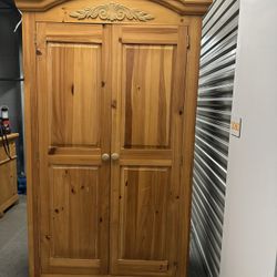 Bedroom Furniture set - Queen/King