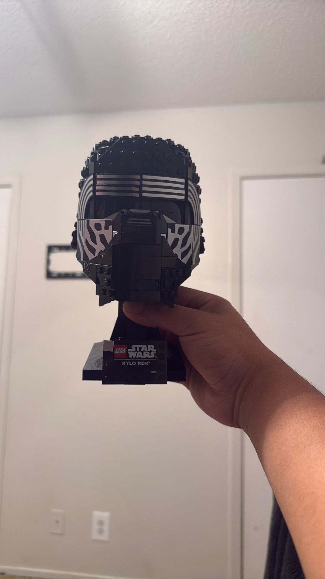 kylo ren head lego set built