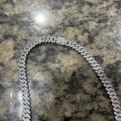 Men’s Iced Out Chain 