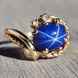 14K Yellow Gold 1.52ctw. Star Sapphire & Diamond Cluster Ring