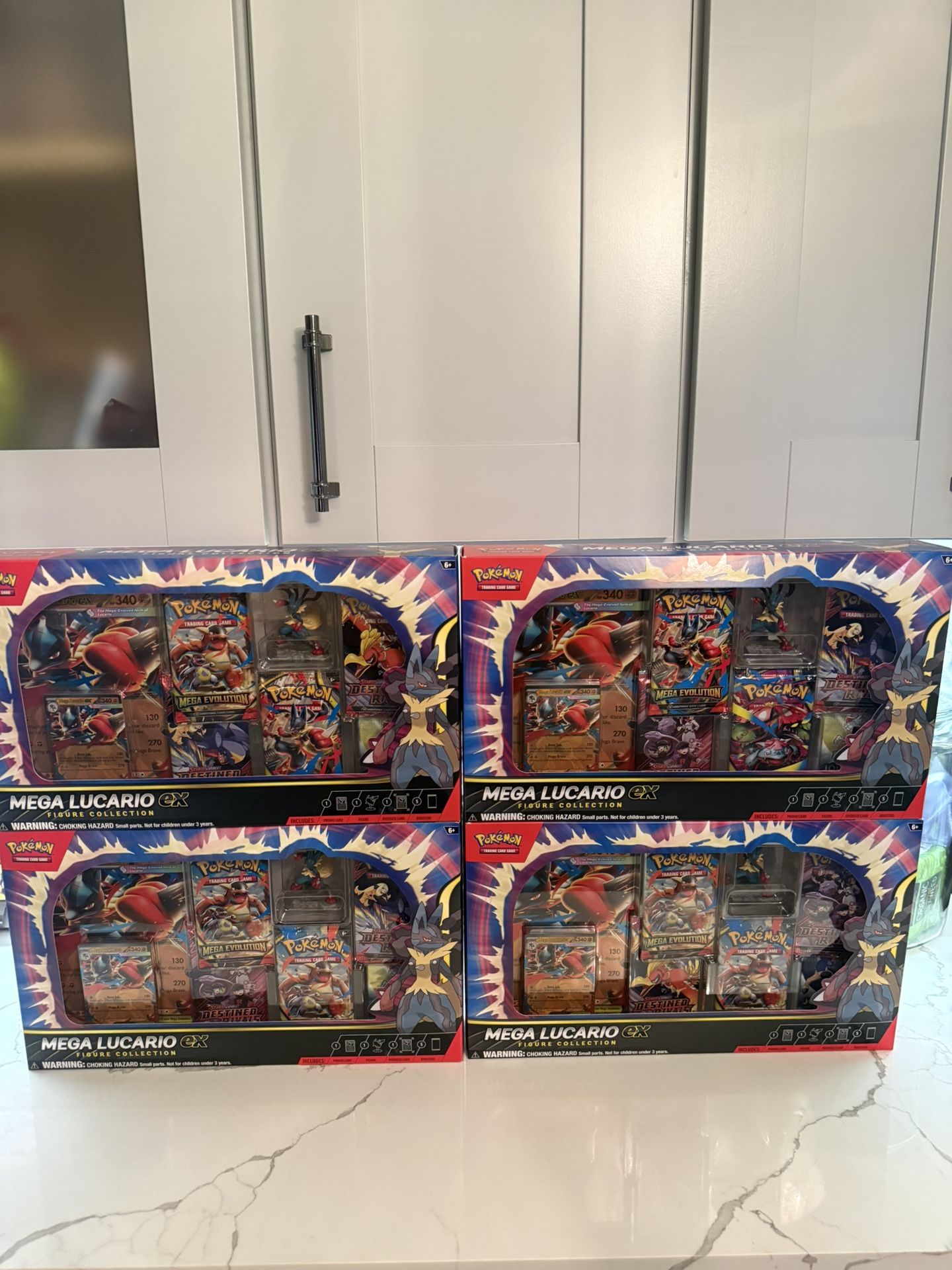 Pokemon TCG: Mega Lucario ex Premium Figure Collection