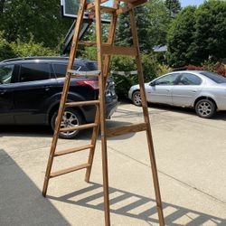 7’ Wooden Ladder 