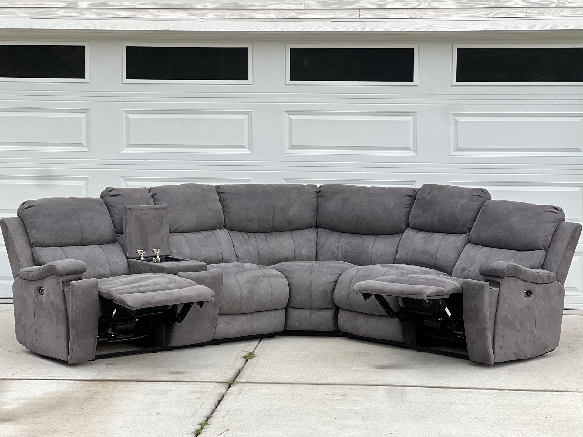 ⚪️ Gray Powered Reclining Sectional — Delivery Available