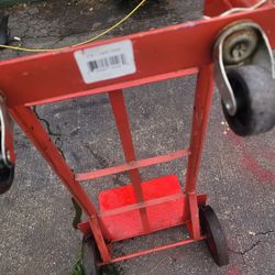 Dolly hand truck convertable 2/4 wheels.
