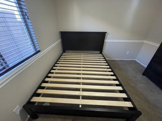 Queen Bed With Dresser
