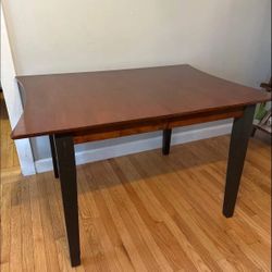 Kitchen table 